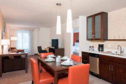Residence Inn by Marriott Green Bay Downtown - image 42