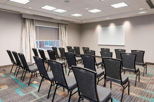 Residence Inn by Marriott Green Bay Downtown - image 6