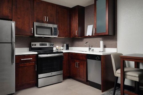 Residence Inn by Marriott Green Bay Downtown - image 9