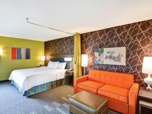 Home2 Suites Green Bay - image 14