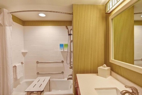 Home2 Suites Green Bay - image 23