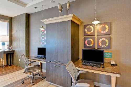 Home2 Suites Green Bay - image 5