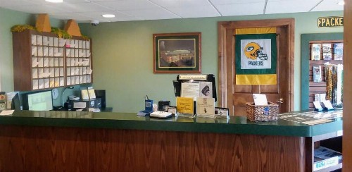 Bay Motel - image 13