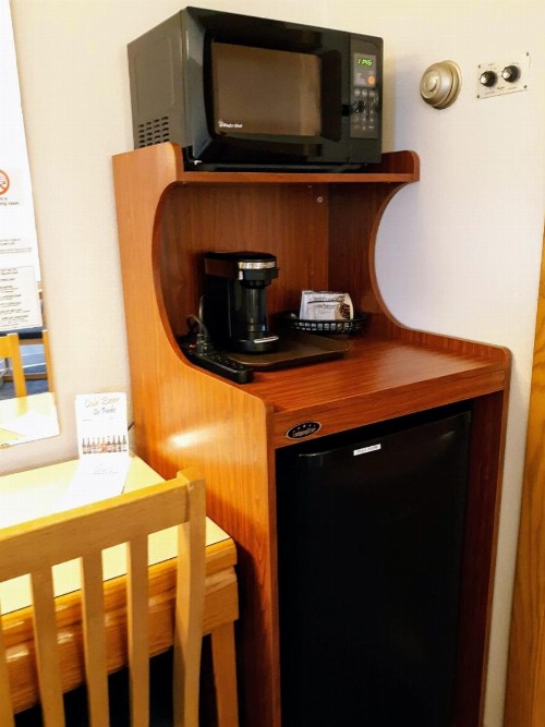 Bay Motel - image 26