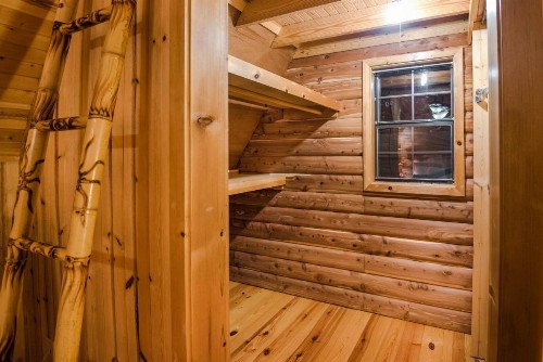 Still Point Cabin - image 2