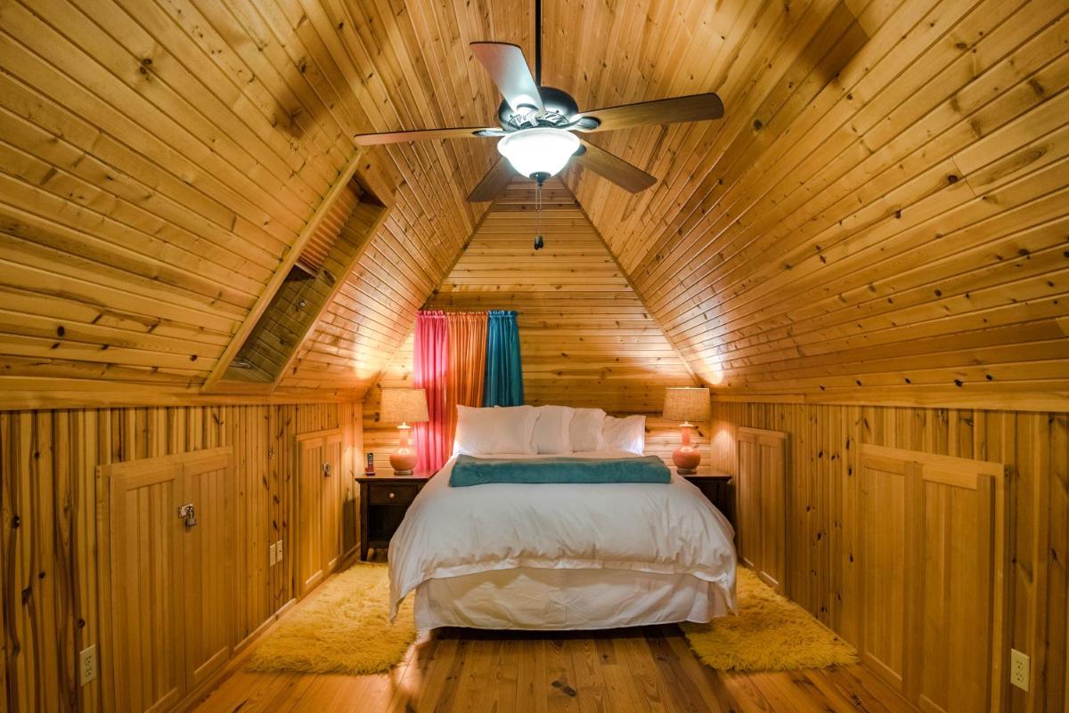 Still Point Cabin - image 5