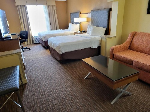 Best Western Plus Greensboro/Coliseum Area - image 21