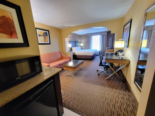 Best Western Plus Greensboro/Coliseum Area - image 24