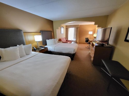 Best Western Plus Greensboro/Coliseum Area - image 28