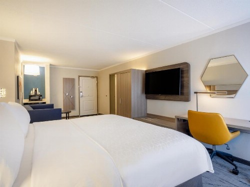 Holiday Inn Express Greensboro-I-40 at Wendover an IHG Hotel - image 15