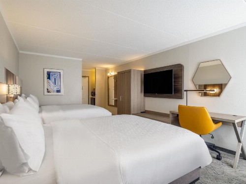 Holiday Inn Express Greensboro-I-40 at Wendover an IHG Hotel - image 2