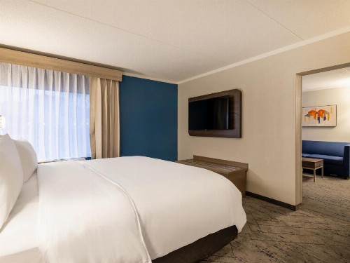 Holiday Inn Express Greensboro-I-40 at Wendover an IHG Hotel - image 22