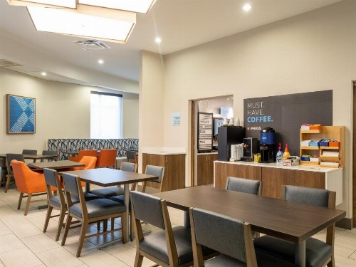 Holiday Inn Express Greensboro-I-40 at Wendover an IHG Hotel - image 48