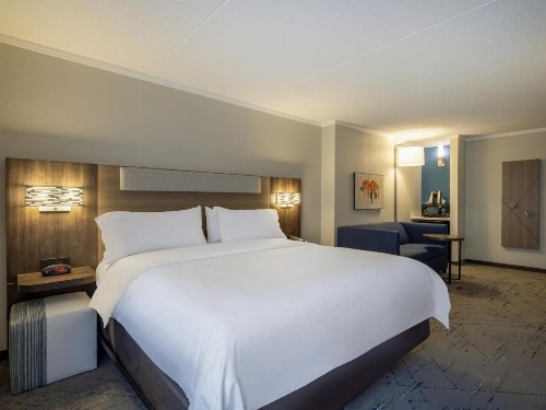 Holiday Inn Express Greensboro-I-40 at Wendover an IHG Hotel - image 8