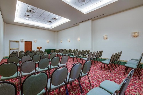 Holiday Inn Express Hotel & Suites Greensboro-East an IHG Hotel - image 13