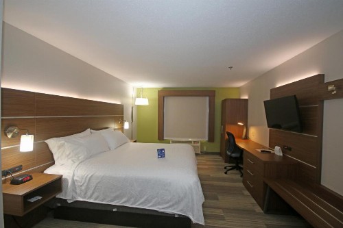 Holiday Inn Express Hotel & Suites Greensboro-East an IHG Hotel - image 32