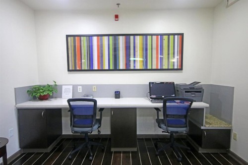 Holiday Inn Express Hotel & Suites Greensboro-East an IHG Hotel - image 5