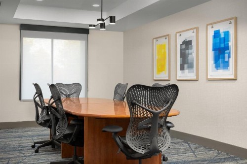 Holiday Inn Express Hotel & Suites Greensboro - Airport Area an IHG Hotel - image 14