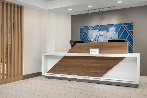 Holiday Inn Express Hotel & Suites Greensboro - Airport Area an IHG Hotel - image 25