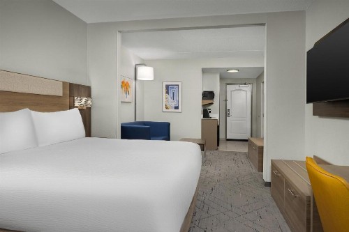 Holiday Inn Express Hotel & Suites Greensboro - Airport Area an IHG Hotel - image 31