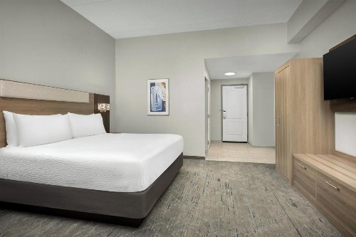 Holiday Inn Express Hotel & Suites Greensboro - Airport Area an IHG Hotel - image 32