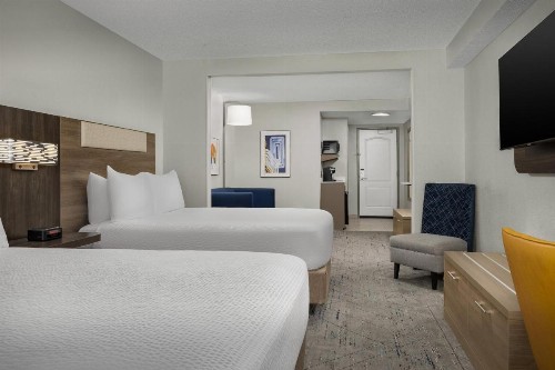 Holiday Inn Express Hotel & Suites Greensboro - Airport Area an IHG Hotel - image 35