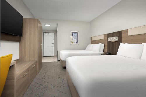 Holiday Inn Express Hotel & Suites Greensboro - Airport Area an IHG Hotel - image 36