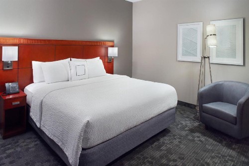 Courtyard by Marriott Greensboro - image 2