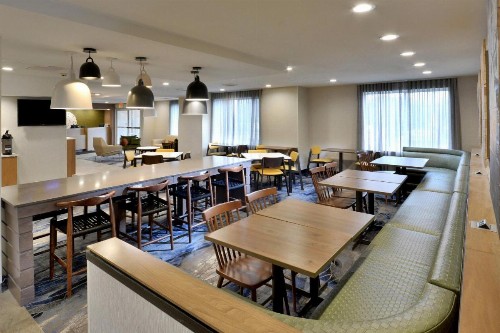 Fairfield Inn Greensboro Airport - image 20