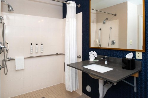 Fairfield Inn & Suites Greensboro Wendover - image 12