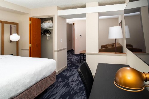 Fairfield Inn & Suites Greensboro Wendover - image 2