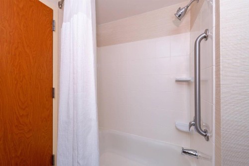 Fairfield Inn & Suites Greensboro Wendover - image 29