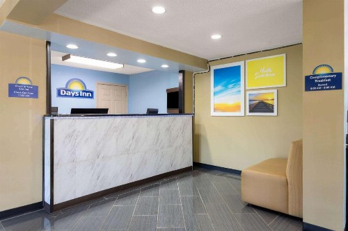 Days Inn by Wyndham Greensboro Airport - image 9