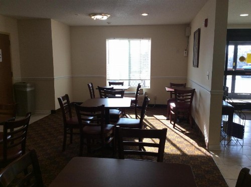Days Inn by Wyndham Greensboro NC - image 35