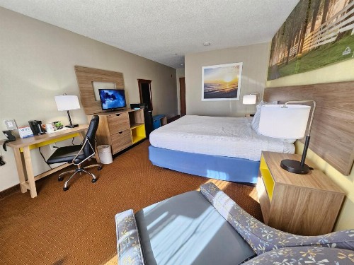 Days Inn by Wyndham Greensboro NC - image 9