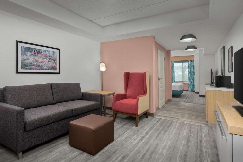 Hilton Garden Inn Greensboro - image 28
