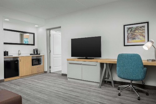 Hilton Garden Inn Greensboro - image 34