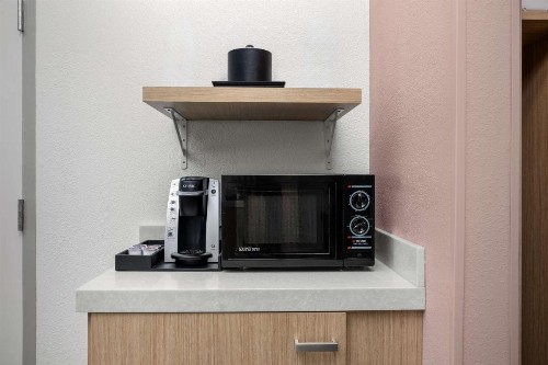 Hilton Garden Inn Greensboro - image 9
