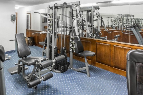 Baymont by Wyndham Greensboro/Coliseum - image 23