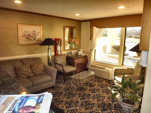 Baymont by Wyndham Greensboro/Coliseum - image 38