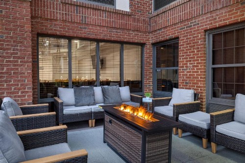 Four Points by Sheraton Greensboro Airport - image 3