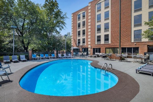 Four Points by Sheraton Greensboro Airport - image 8