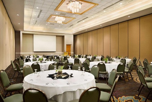 Embassy Suites Greensboro Airport - image 43