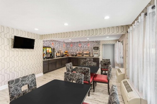 Ramada by Wyndham-Greensboro - image 1