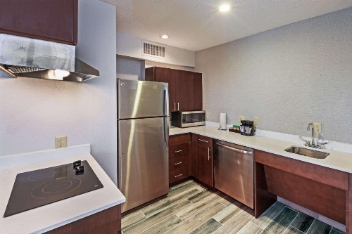 Homewood Suites Greensboro - image 11