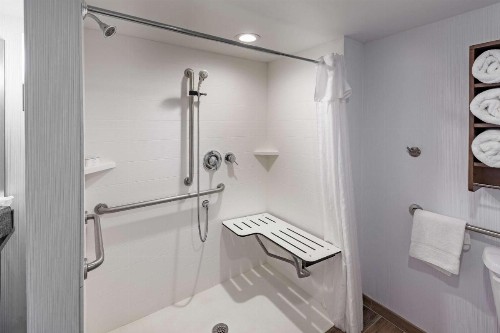 Homewood Suites Greensboro - image 21