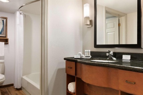 Homewood Suites Greensboro - image 38