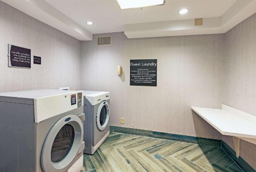 Homewood Suites Greensboro - image 8