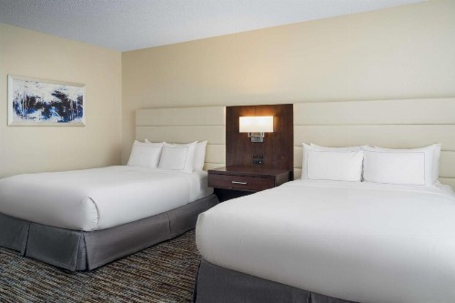 DoubleTree by Hilton Greensboro - image 13