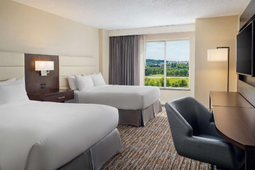 DoubleTree by Hilton Greensboro - image 20